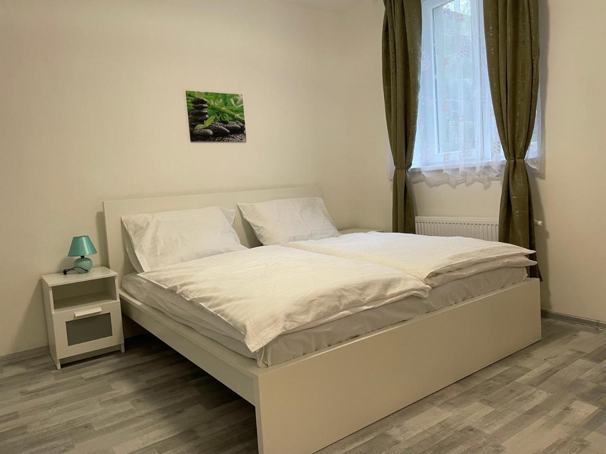 Apartmant T&T Хеб Екстер'єр фото